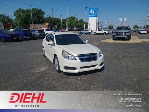 Used 2014 Subaru Legacy 2.5i Premium AWD/4WD image 1