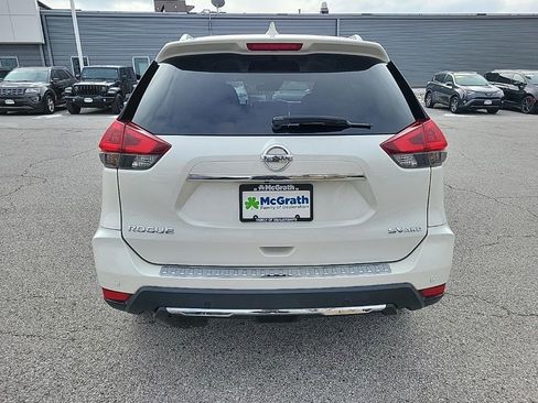 Used 2019 Nissan Rogue SV image 6