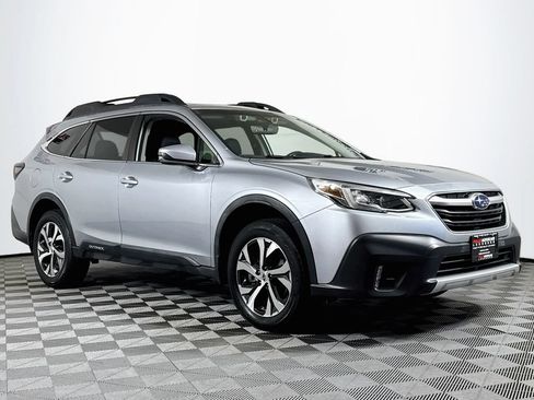 Used 2022 Subaru Outback Limited w/ Popular Package #2 AWD/4WD image 1
