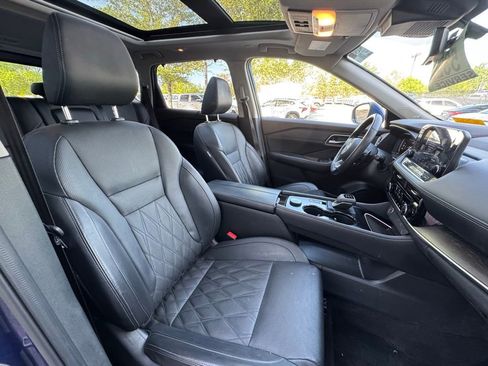 Used 2023 Nissan Rogue Platinum w/ Platinum Premium Package AWD/4WD image 32