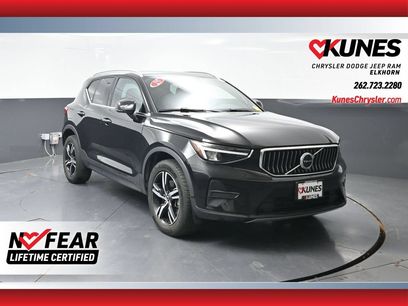 Used 2025 Volvo XC40 B5 Core