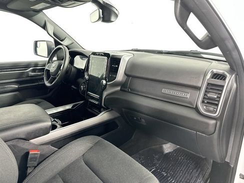 Used 2024 RAM 1500 Big Horn AWD/4WD image 30