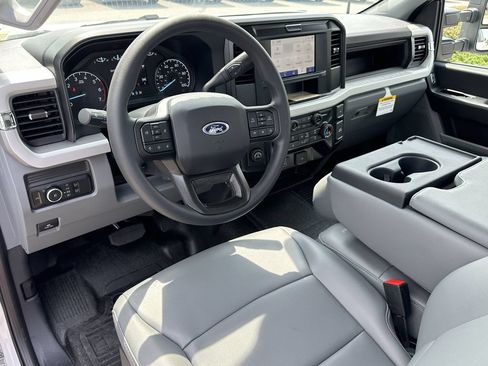 New 2026 Ford F250 XL w/ XL Driver Assist Package RWD image 9