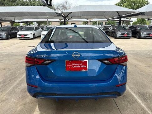 Certified 2025 Nissan Sentra SV FWD image 11