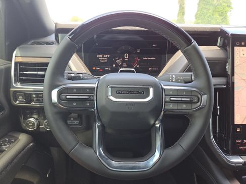 New 2026 GMC Yukon Denali w/ Denali Reserve Package AWD/4WD image 34