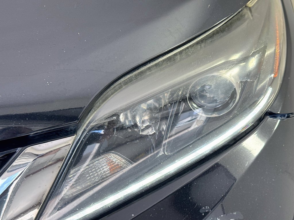 Used 2016 Toyota Sienna SE FWD image 36