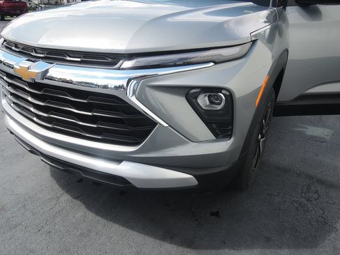 New 2026 Chevrolet TrailBlazer LT w/ Convenience Package AWD/4WD image 39