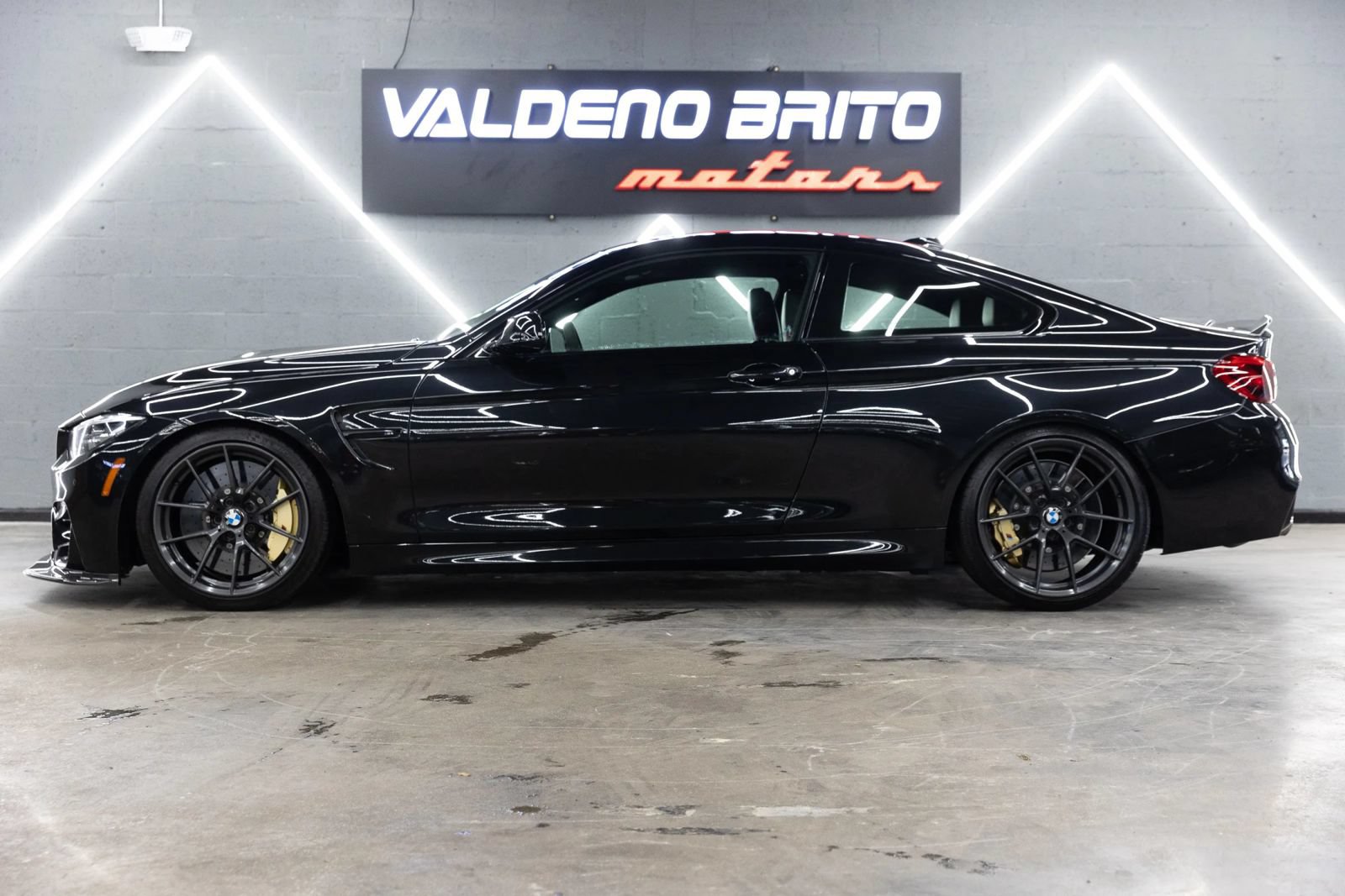 Used 2019 BMW M4 CS w/ Executive Package RWD image 13