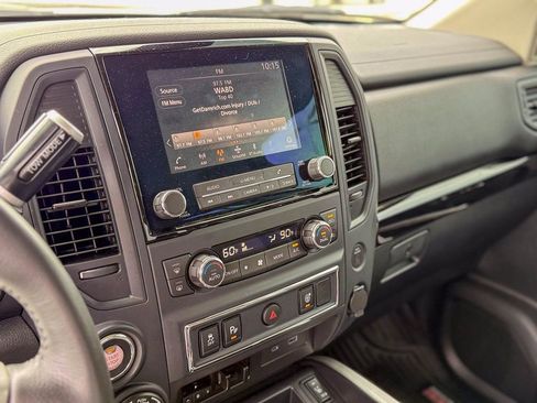 Used 2024 Nissan Titan SV w/ SV Convenience Package image 15