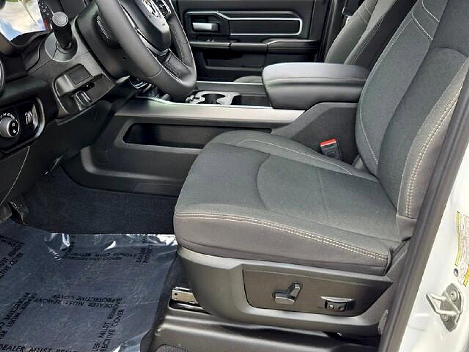 Used 2025 RAM 2500 Big Horn AWD/4WD image 10