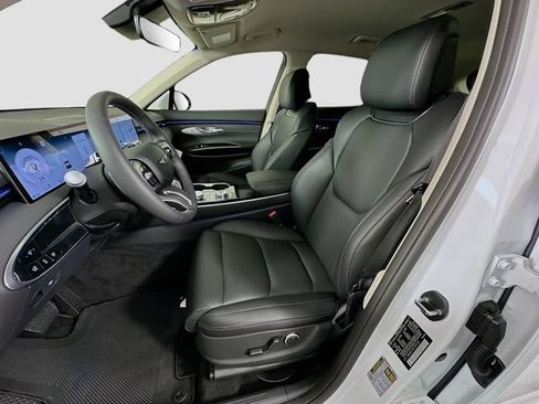 New 2026 Genesis GV70 2.5T AWD/4WD image 16