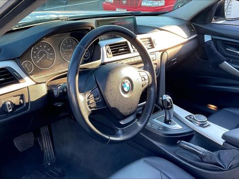 Used 2015 BMW 320i Sedan image 16
