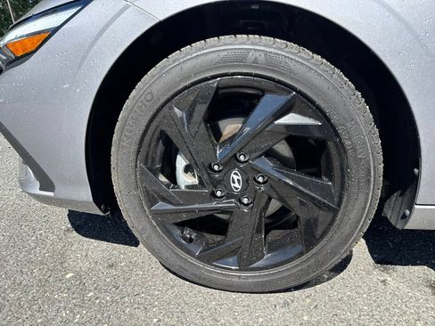 Certified 2026 Hyundai Elantra Sport FWD image 31