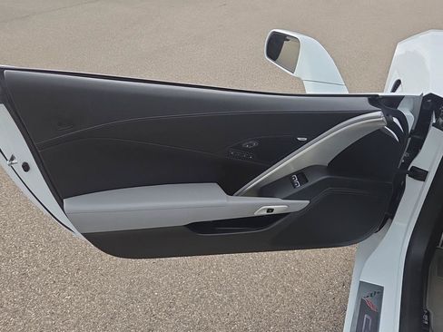 Used 2018 Chevrolet Corvette Stingray Convertible w/ 2LT Preferred Equipment Group RWD image 13
