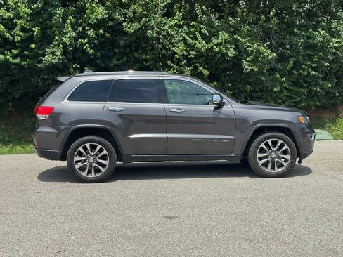 Used 2018 Jeep Grand Cherokee Limited AWD/4WD image 4