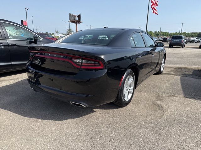 Used 2022 Dodge Charger SXT w/ Leather Interior Group RWD image 7