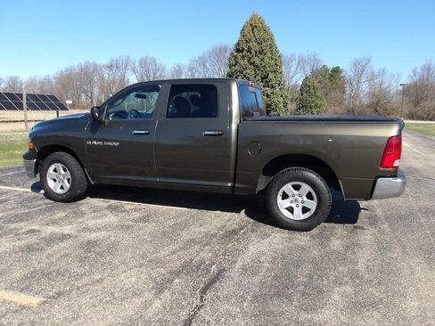 Used 2012 RAM 1500 Classic SLT image 11