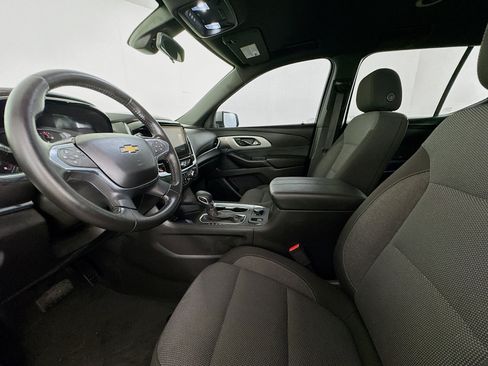 Used 2022 Chevrolet Traverse LT FWD image 20