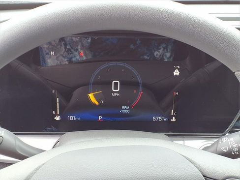 Used 2026 Chevrolet Trax LT image 27