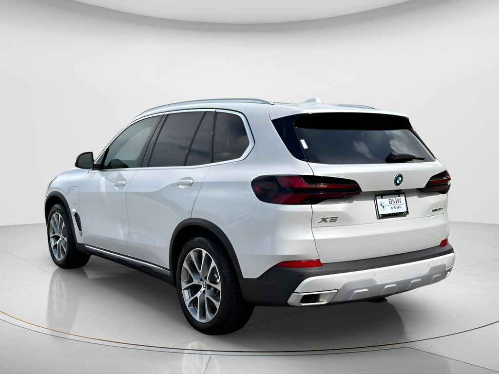New 2026 BMW X5 xDrive50e AWD/4WD image 7