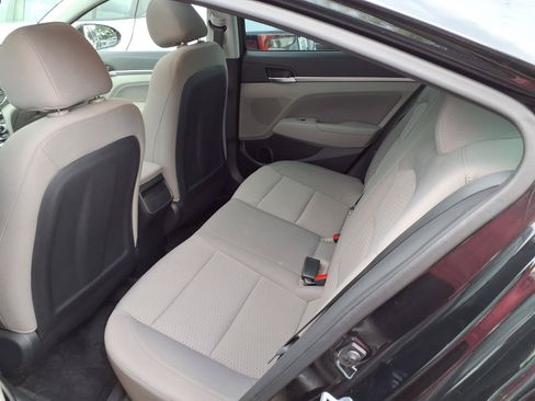 Used 2019 Hyundai Elantra Value Edition FWD image 19