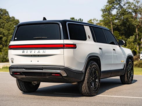 Used 2023 Rivian R1S Adventure AWD/4WD image 8