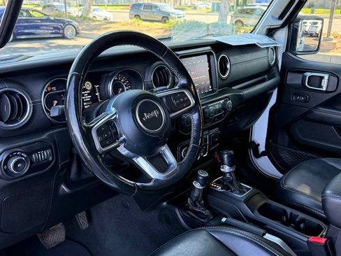 Used 2021 Jeep Wrangler Unlimited Sahara AWD/4WD image 20
