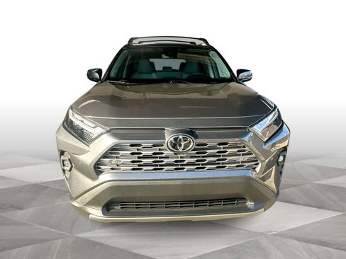 Used 2025 Toyota RAV4 Limited FWD image 3