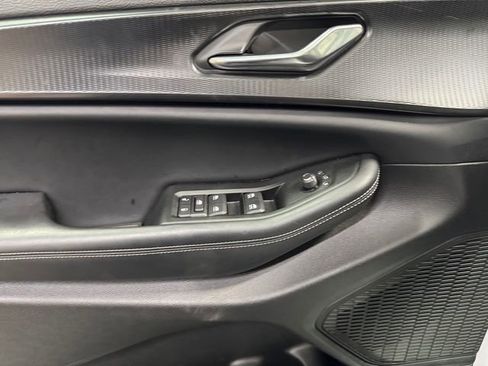 Used 2024 Jeep Grand Cherokee L Altitude image 29