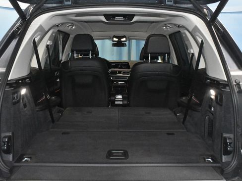 Used 2019 BMW X7 xDrive50i w/ Premium Package AWD/4WD image 36