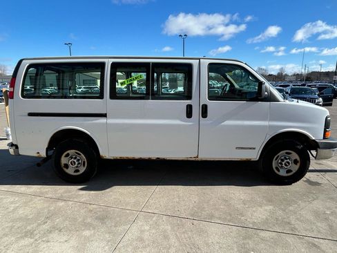 Used 2006 GMC Savana 2500 image 4