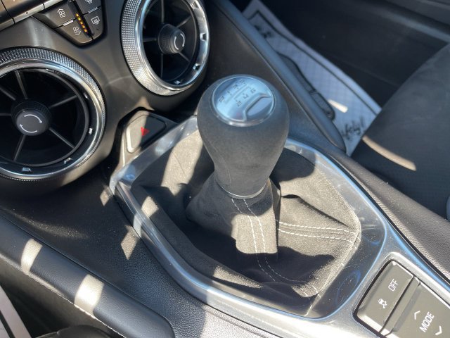 Used 2017 Chevrolet Camaro LT RWD image 19