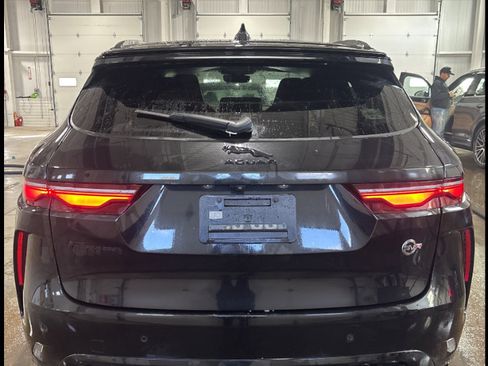 Used 2023 Jaguar F-PACE SVR image 3