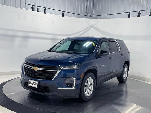 Used 2023 Chevrolet Traverse LS AWD/4WD image 8