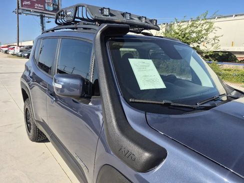 Used 2020 Jeep Renegade Altitude AWD/4WD image 13