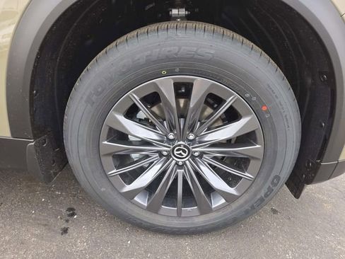 New 2025 MAZDA CX-70 3.3 Turbo w/ Preferred Package image 14