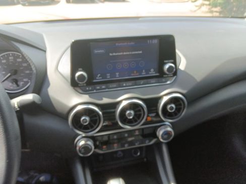 Used 2025 Nissan Sentra S FWD image 14
