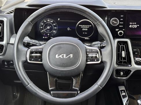 Used 2023 Kia Sorento SX AWD/4WD image 10