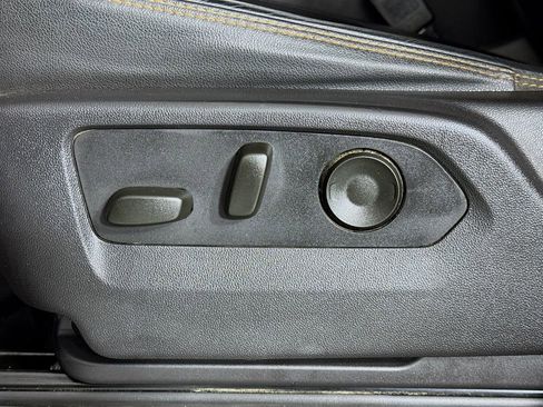 Used 2024 GMC Sierra 3500 AT4 w/ Technology Package image 21