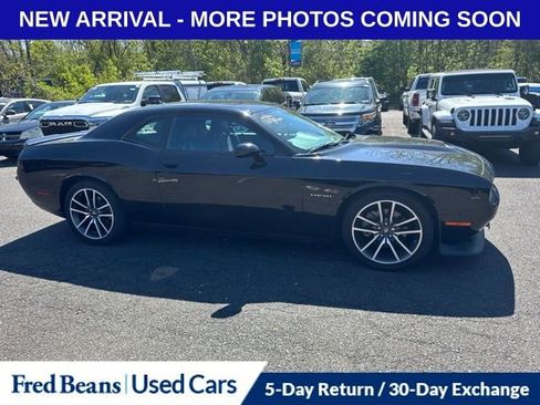 Used 2022 Dodge Challenger R/T w/ Plus Package RWD image 2