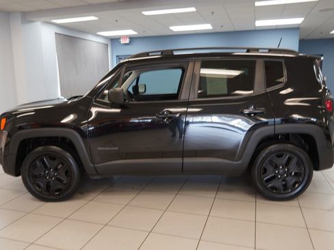 Used 2020 Jeep Renegade Sport image 2