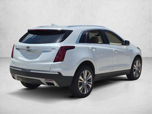 Used 2024 Cadillac XT5 Premium Luxury w/ Platinum Package AWD/4WD image 4