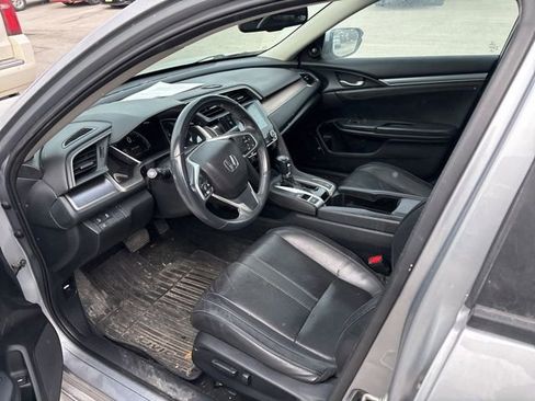 Used 2016 Honda Civic Touring image 5