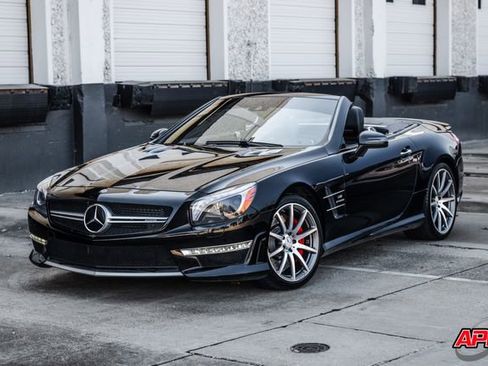 Used 2016 Mercedes-Benz SL 63 AMG AMG SL 63 w/ Driver Assistance Package image 39