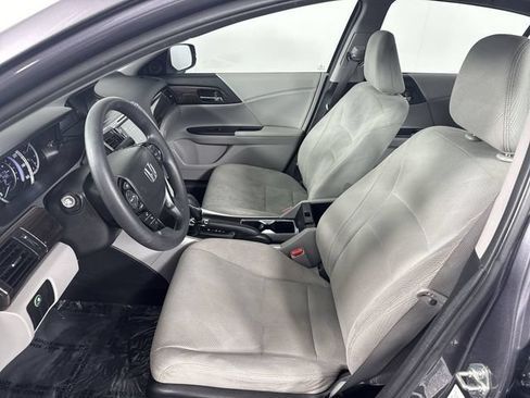 Used 2016 Honda Accord EX image 19