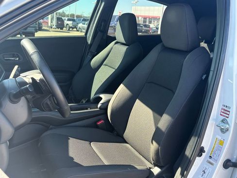 Used 2022 Honda HR-V Sport image 7