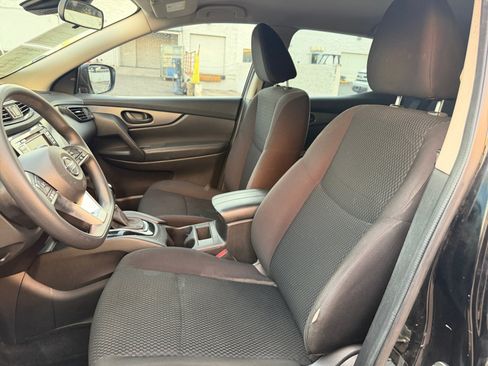 Used 2020 Nissan Rogue Sport S w/ Appearance Package FWD image 15