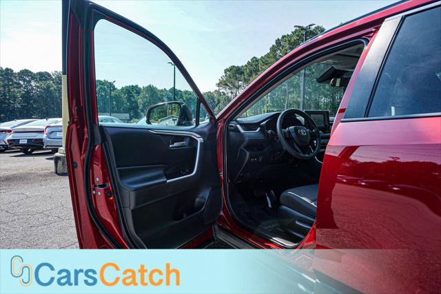 Used 2019 Toyota RAV4 XLE FWD image 18