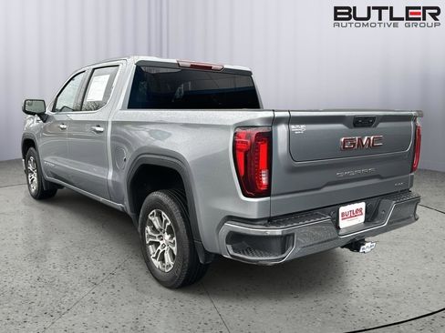 Used 2025 GMC Sierra 1500 SLT image 4