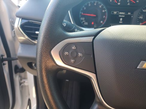 Used 2020 Chevrolet Traverse LS image 17